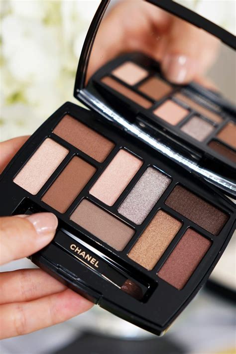 chanel travel makeup palette voyage review|Chanel les beiges eyeshadow palette.